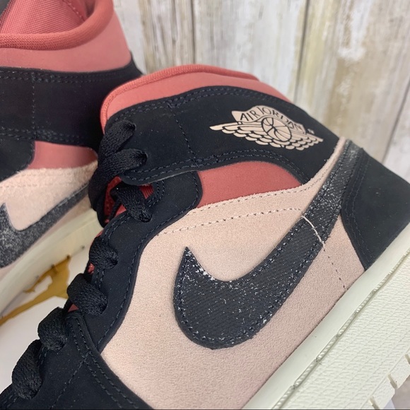 Air Jordan 1 Mid Women’s Canyon Rust - Picture 8 of 10